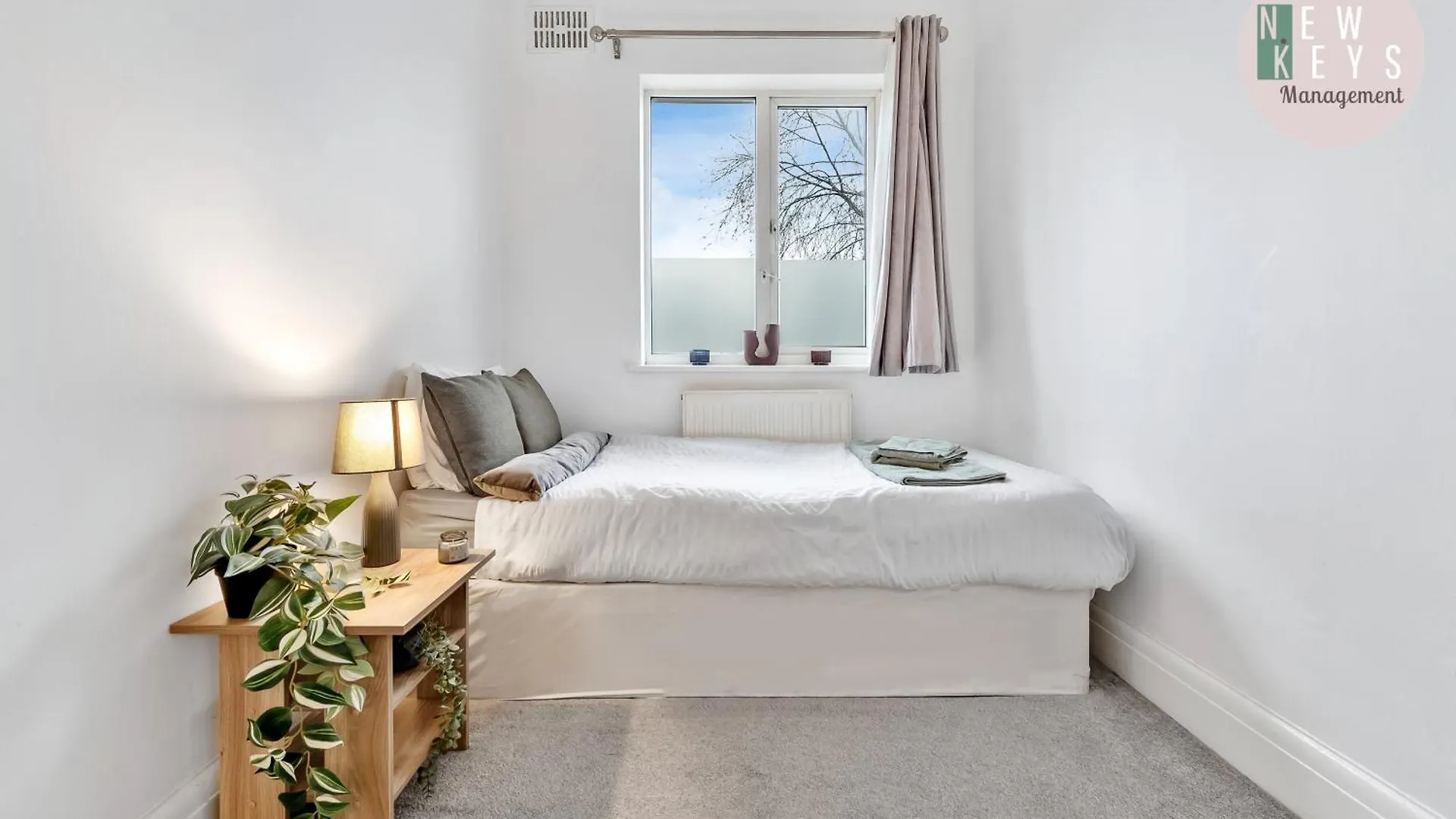 Powdermill Lodge Hanworth United Kingdom