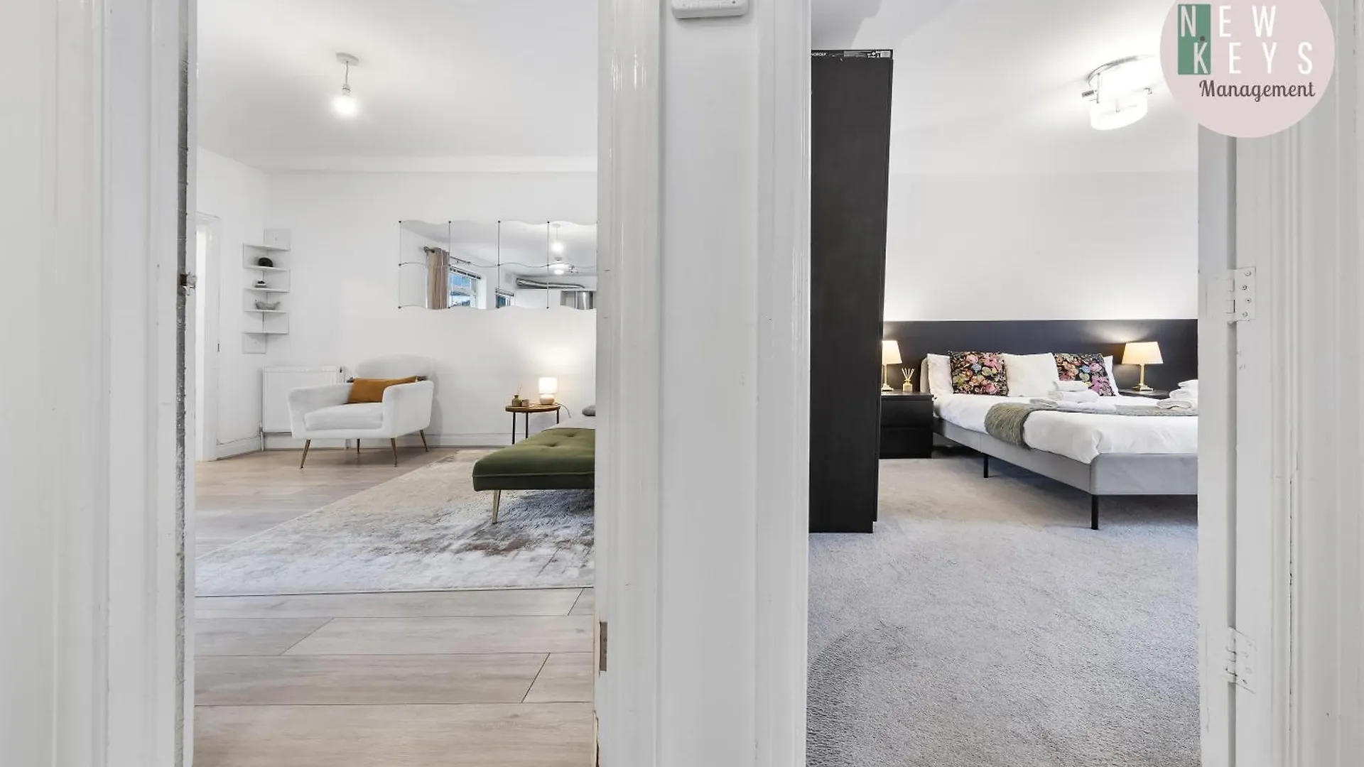 Powdermill Lodge Hanworth Apartment